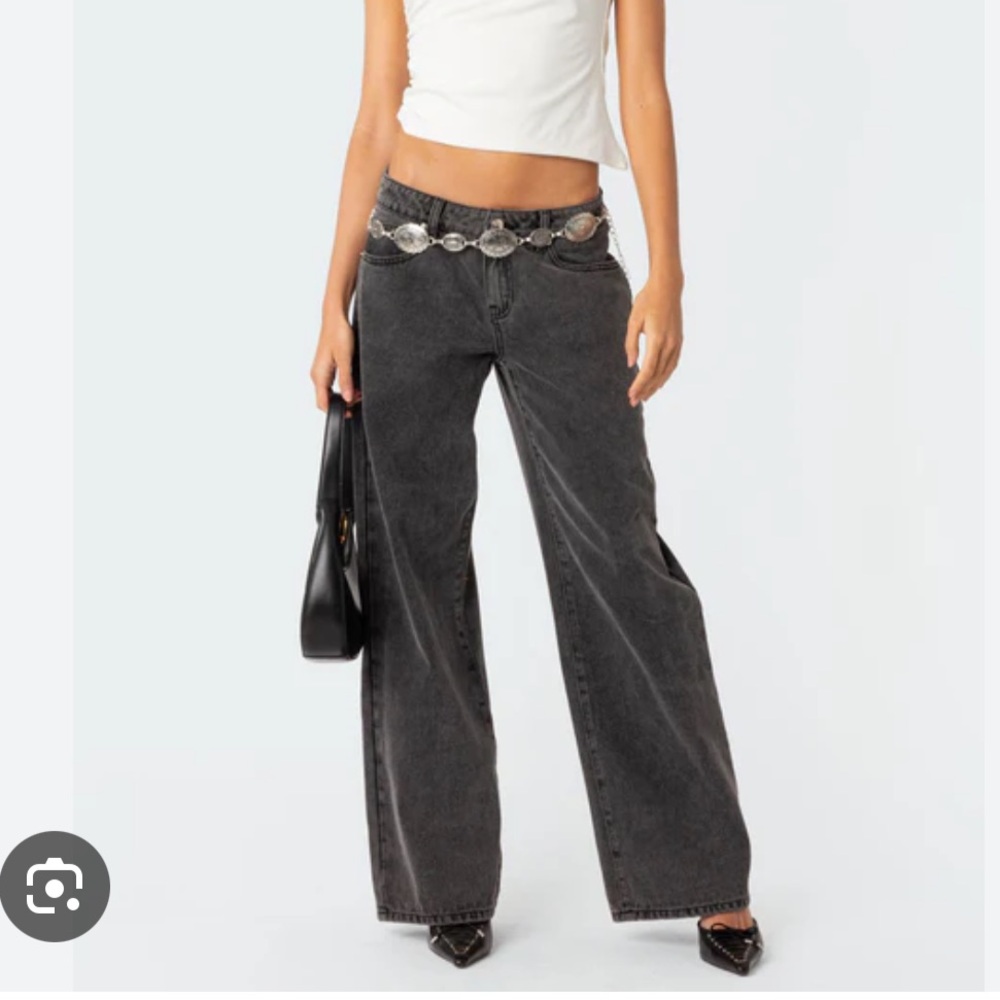 Edikted Raelynn Washed low rise jeans
